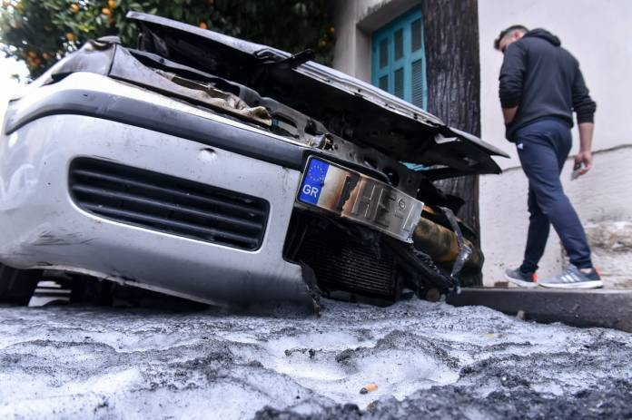 Νέα εμπρηστική επίθεση σε Ι.Χ. υπαλλήλου του Ψυχιατρείου Κρατουμένων Κορυδαλλού